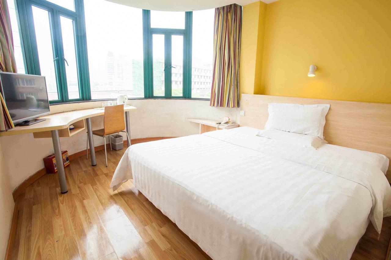 7Days Inn Changchun Renmin Avenue Pingquan Road Bagian luar foto