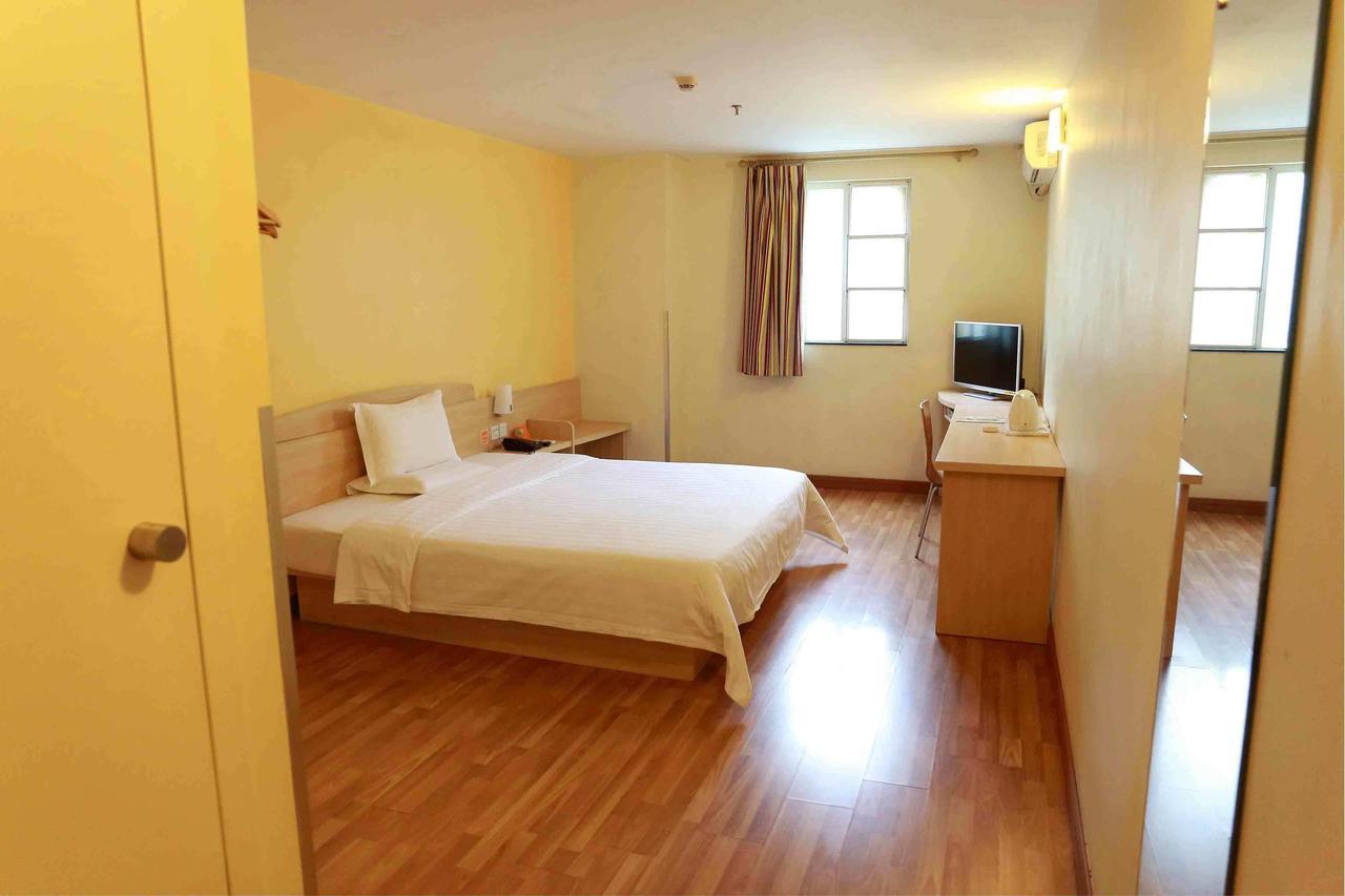 7Days Inn Changchun Renmin Avenue Pingquan Road Bagian luar foto